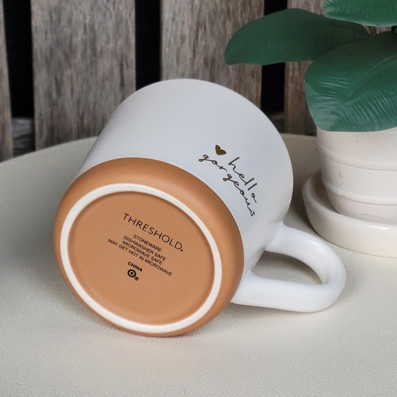 Threshold Elegant White and Tan Mug with Gold Detail Hello Gorgeous - Picture 2 of 5